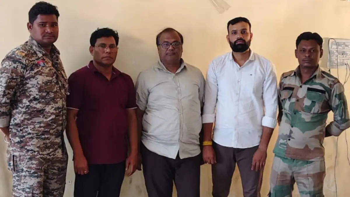 महासमुंद जिला खाद्य अधिकारी अजय यादव निकला गैस के गबन का मुख... - CG Sandesh