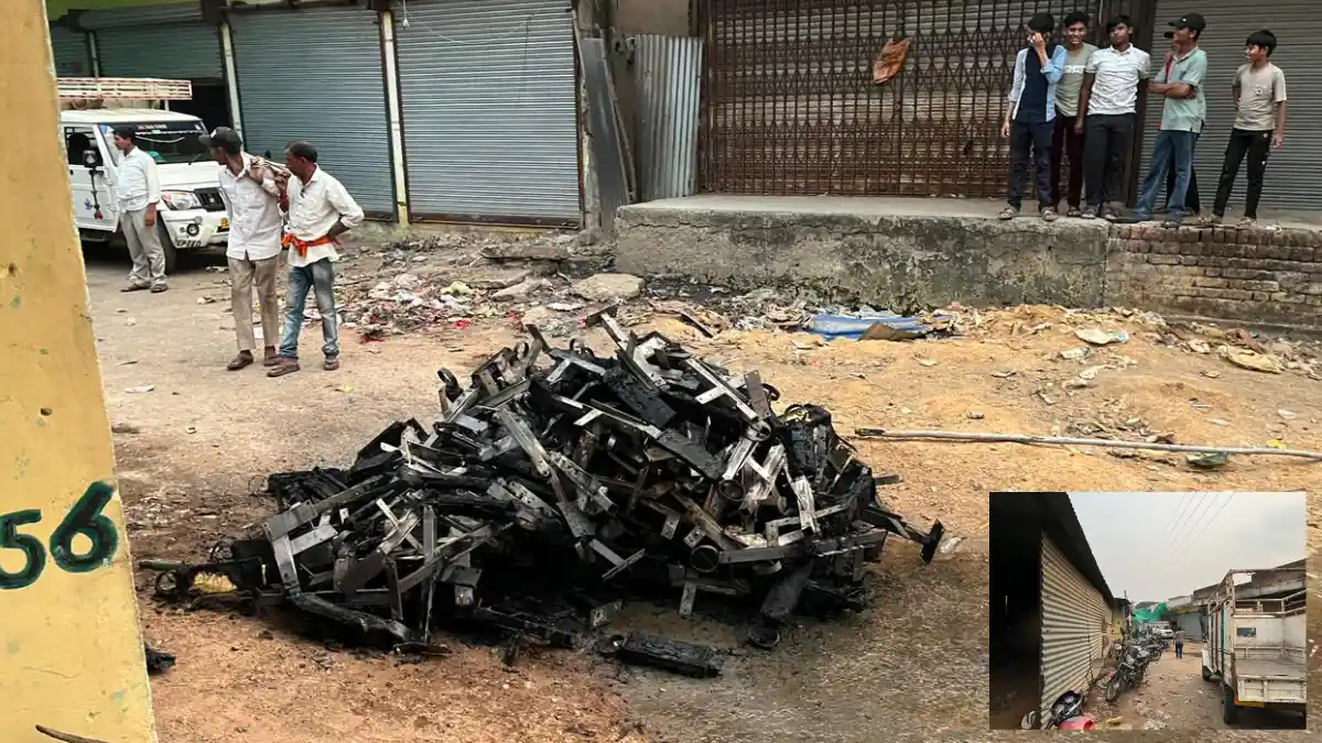 बसना : बाजार के भीतर असामाजिक तत्वों ने खुले में जलाया कबाड़,... - CG Sandesh
