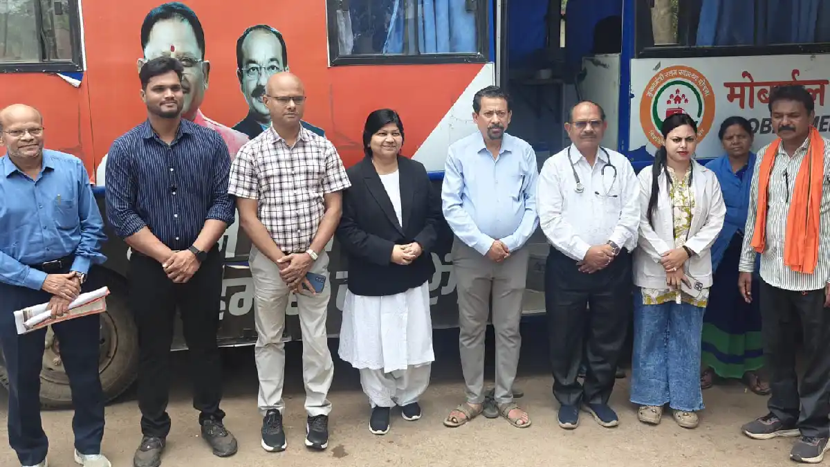 महासमुंद : अंतर्राष्ट्रीय श्रमिक दिवस पर श्रमिकों का हुआ निः... - CG Sandesh