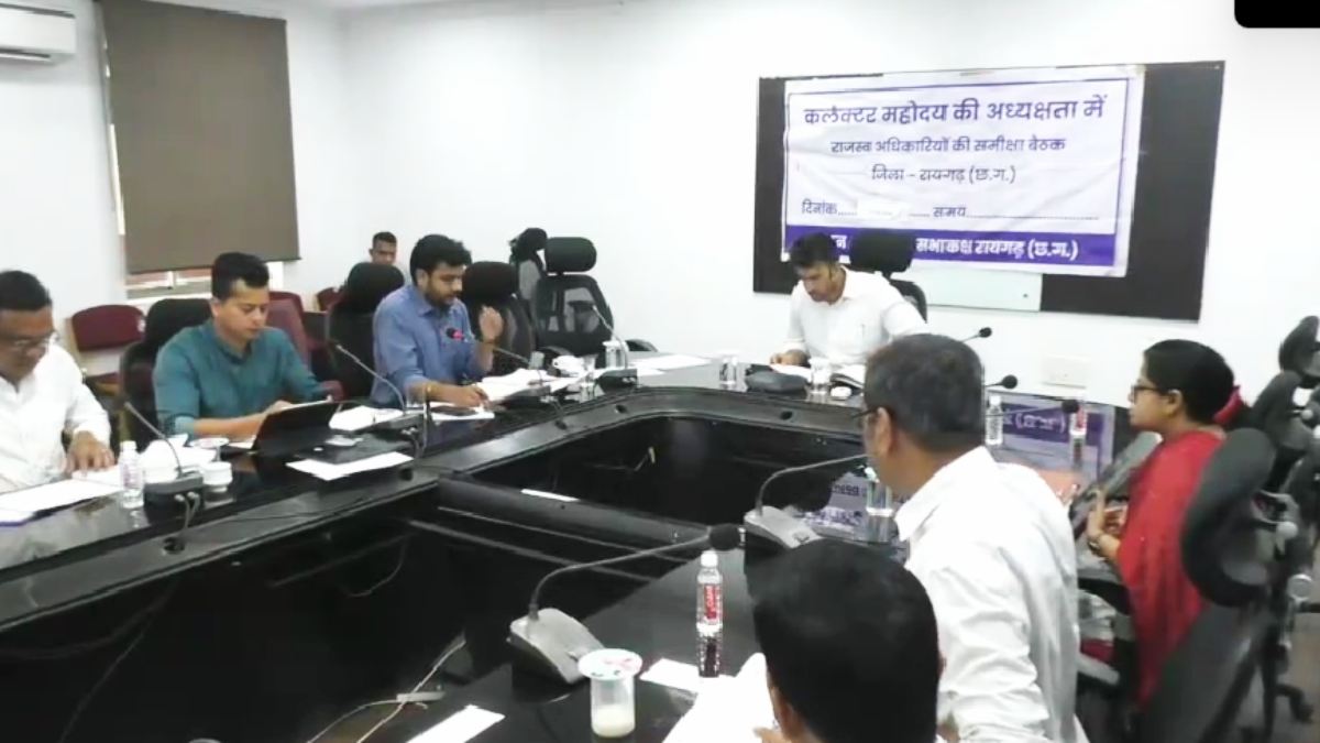राजस्व पखवाड़े में 2500 से अधिक मामलों का निराकरण, कलेक्टर न... - CG Sandesh
