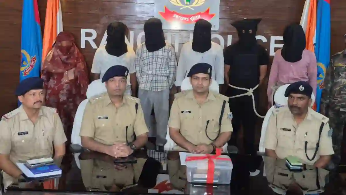कॉन्स्टेबल भर्ती परीक्षा के दौरान फर्जीवाड़ा, 6 परीक्षार्थी ... - CG Sandesh