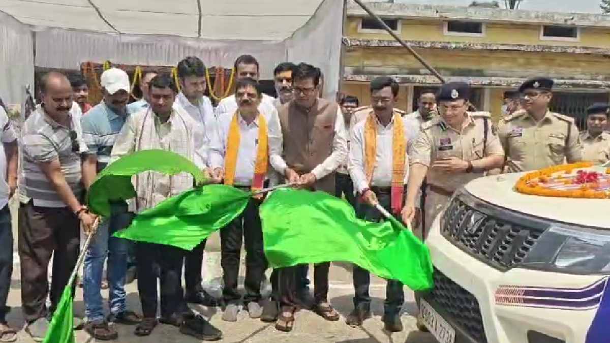 रायगढ़ को मिली 16 अत्याधुनिक डायल-112 ईआरव्ही वाहनों की सौगा... - CG Sandesh