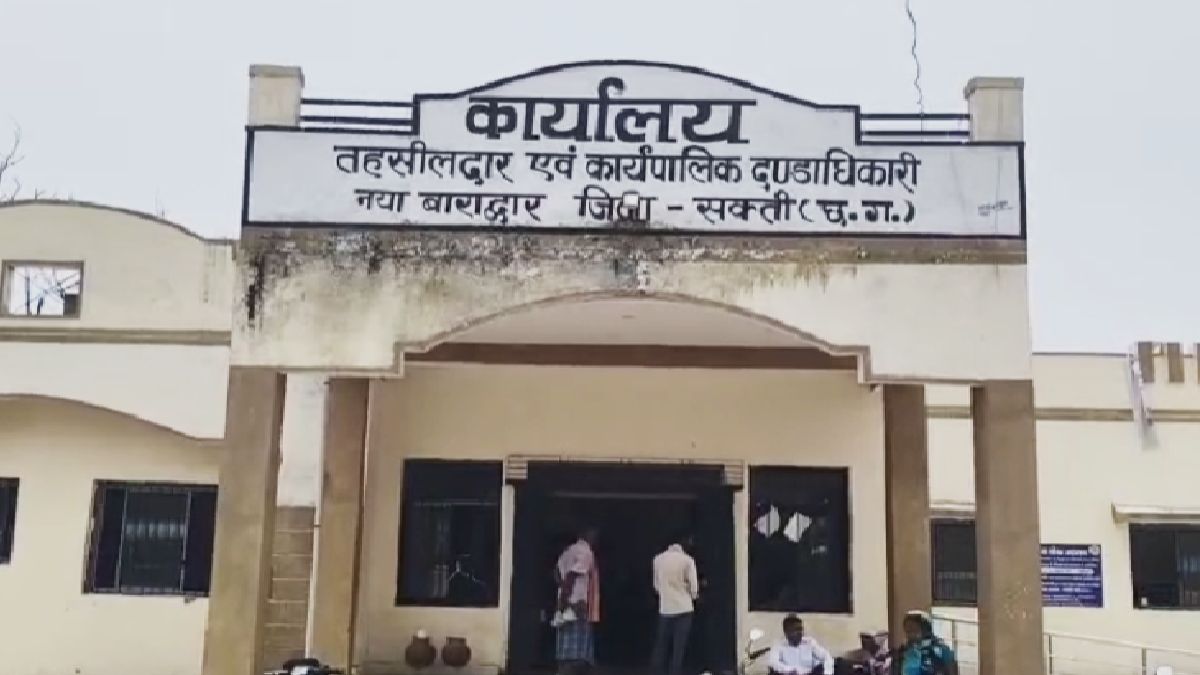 पीएम आवास योजना में बड़ा घोटाला! शासकीय जमीन पर अवैध आवास बन... - CG Sandesh