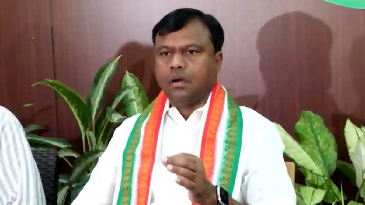 छत्तीसगढ़ के स्कूलों  का ग्रीष्मकालीन अवकाश तीस जून तक बढ़ाने ... - CG Sandesh