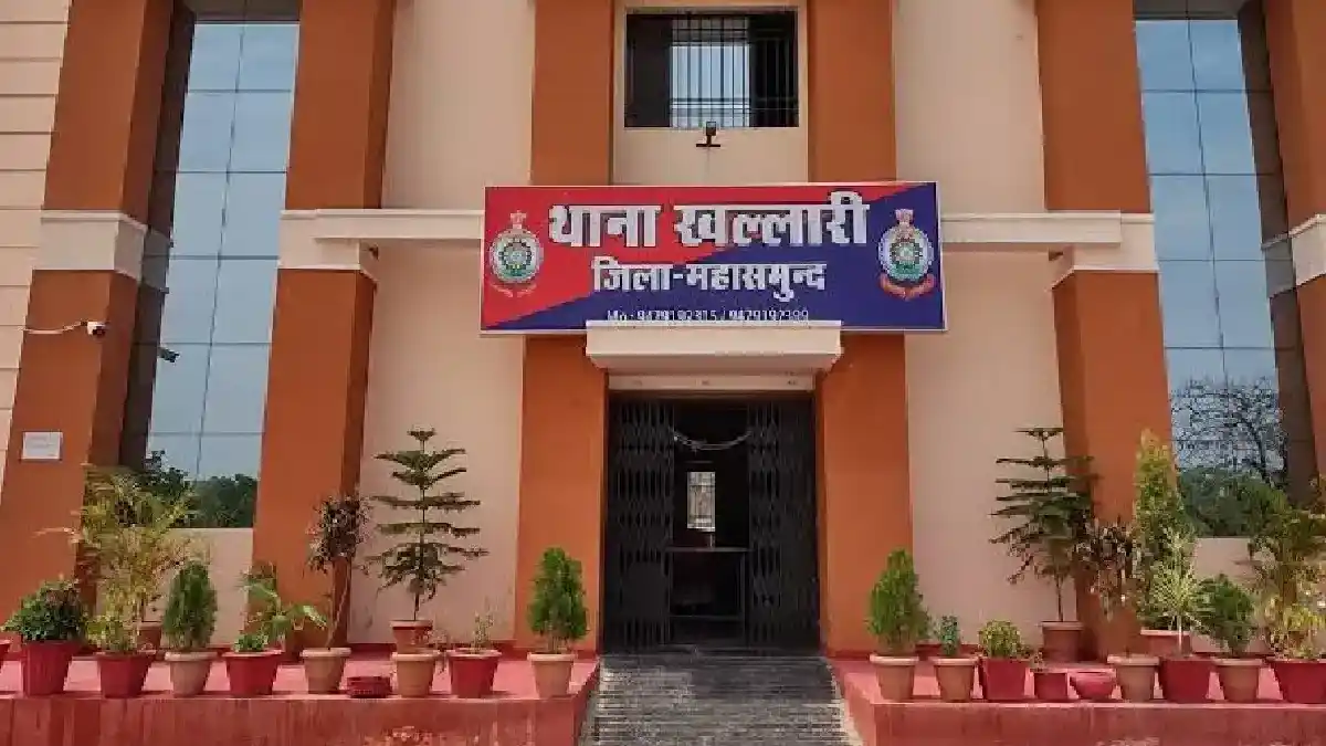 खल्लारी : मोटरसायकल से घर लौट रहे पति पत्नी को मारी ठोकर, मा... - CG Sandesh