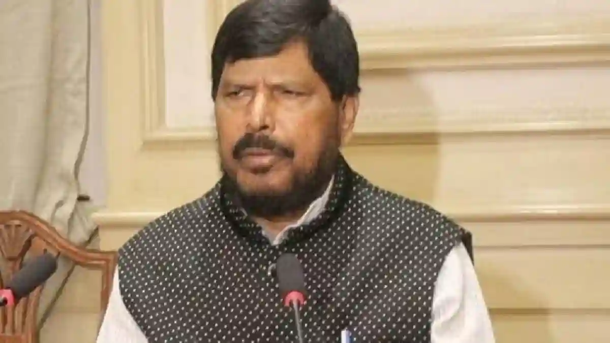 देसी शराब को वैध करे सरकार: केंद्रीय मंत्री आठवले - CG Sandesh