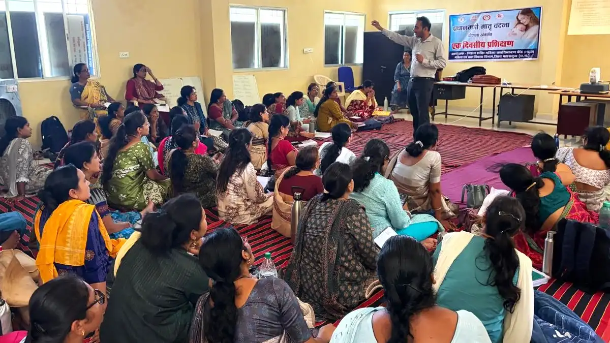 महासमुंद : जिले में प्रधानमंत्री मातृ वंदना योजना पर जिला स्... - CG Sandesh