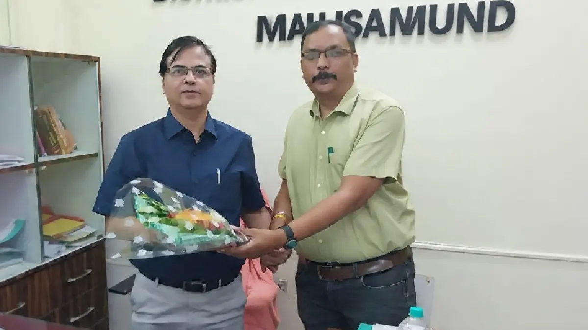 महासमुंद : जिले में संभागीय संयुक्त संचालक द्वारा कोषालय का ... - CG Sandesh