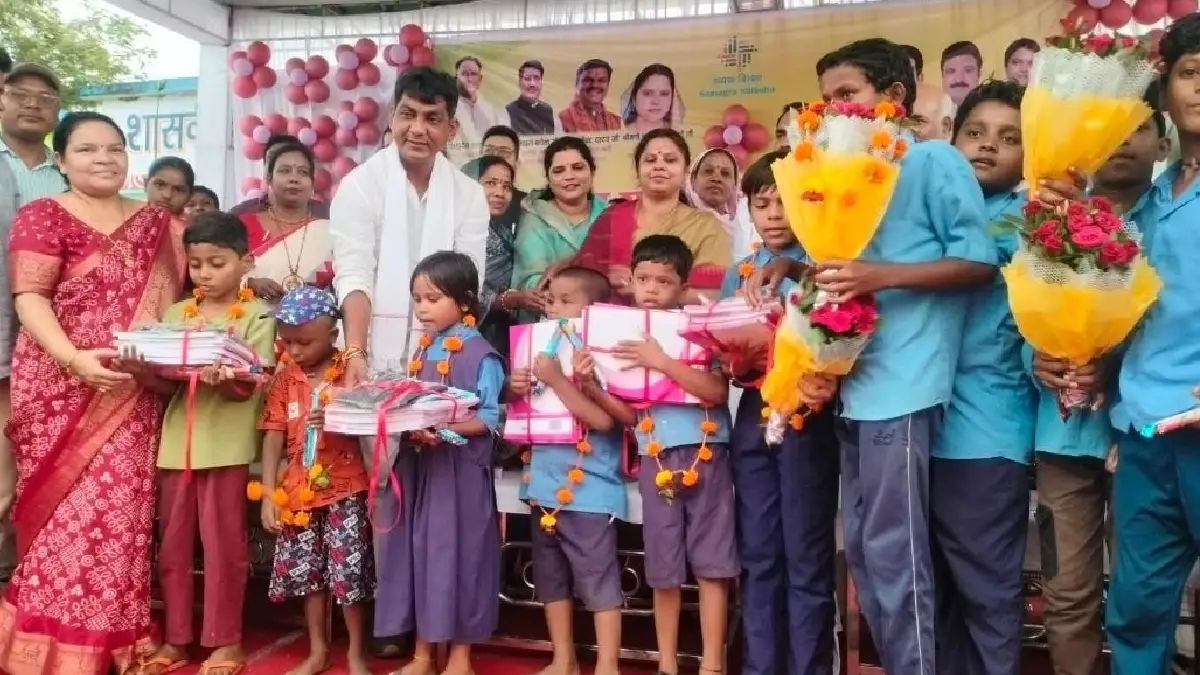 महासमुंद : सांसद और विधायक जिला स्तरीय शाला प्रवेशोत्सव में ... - CG Sandesh