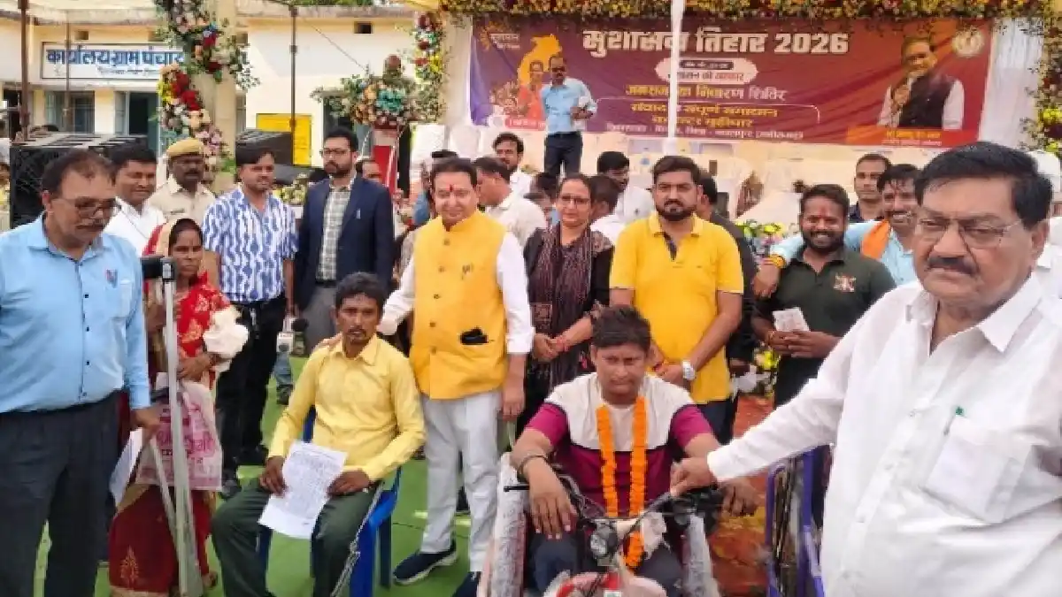 महासमुंद : शिविर के दौरान 151 दिव्यांगजनों को मौके पर ही मिल... - CG Sandesh