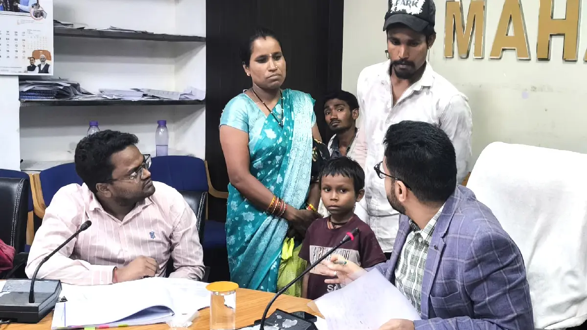 महासमुंद : जनदर्शन में दिखी कलेक्टर विनय लंगेह की संवेदनशीलत... - CG Sandesh