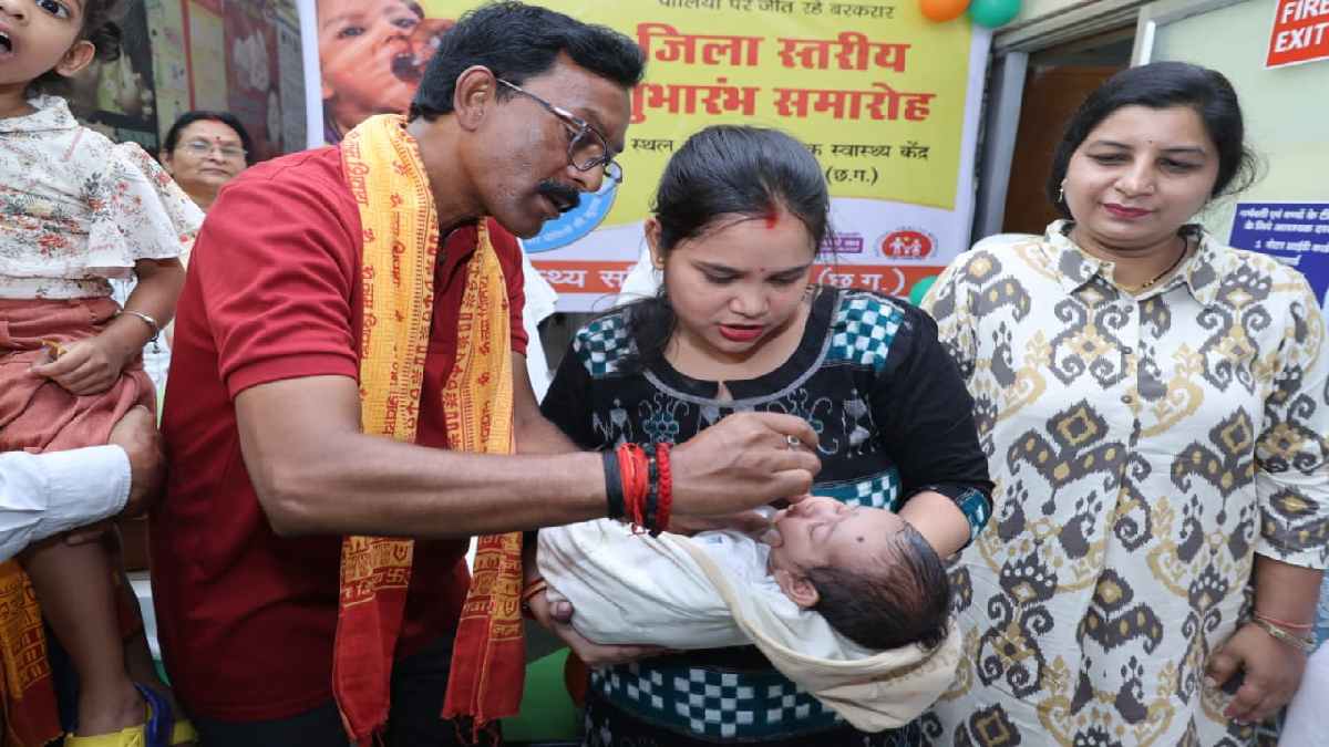 रायगढ़ में राष्ट्रीय पल्स पोलियो अभियान शुरू, महापौर ने बच्च... - CG Sandesh