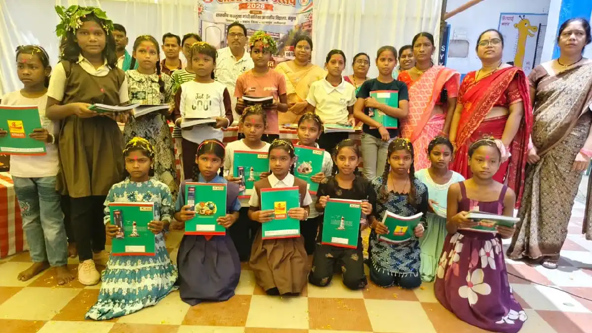 बसना : ज्ञान, सम्मान और अपनत्व के साथ बेटियों ने रखा नए सत्र में पहला कदम, शाला प्रवेश उत्सव बना यादगार