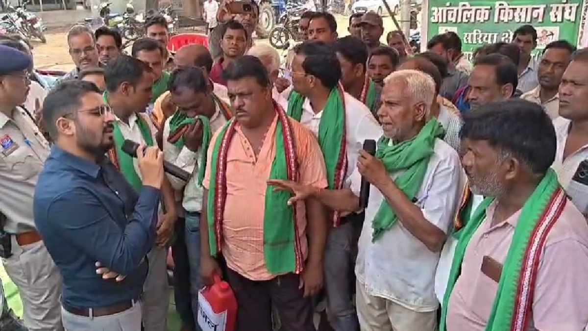 खाद और डीजल की मांग को लेकर किसानों का धरना, एसडीएम के आश्वा... - CG Sandesh