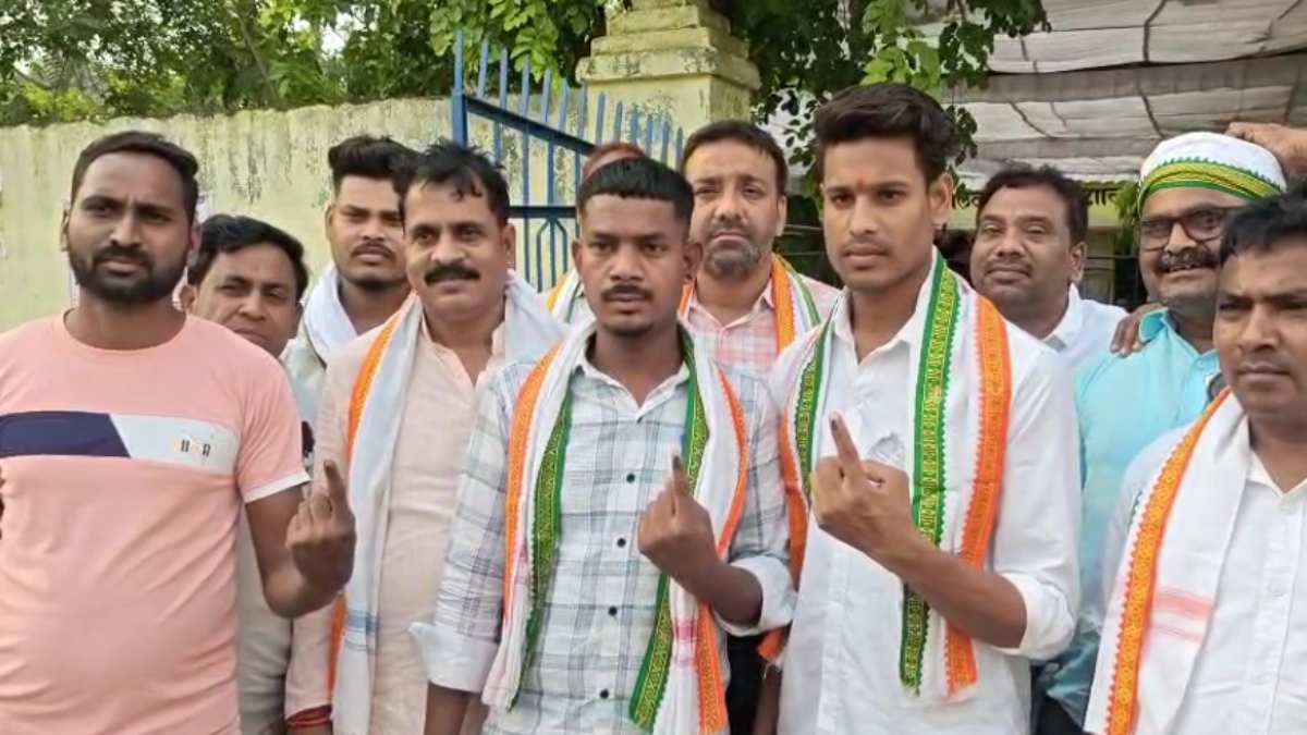 किरोड़ीमल में ईवीएम से, पंचायतों में मतपत्र से हुआ मतदान; 49... - CG Sandesh