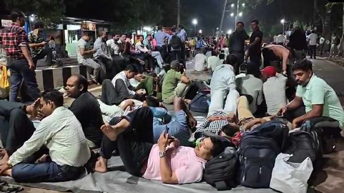 दुर्ग में अतिथि शिक्षकों का आंदोलन 21वें दिन भी जारी, नियमित... - CG Sandesh