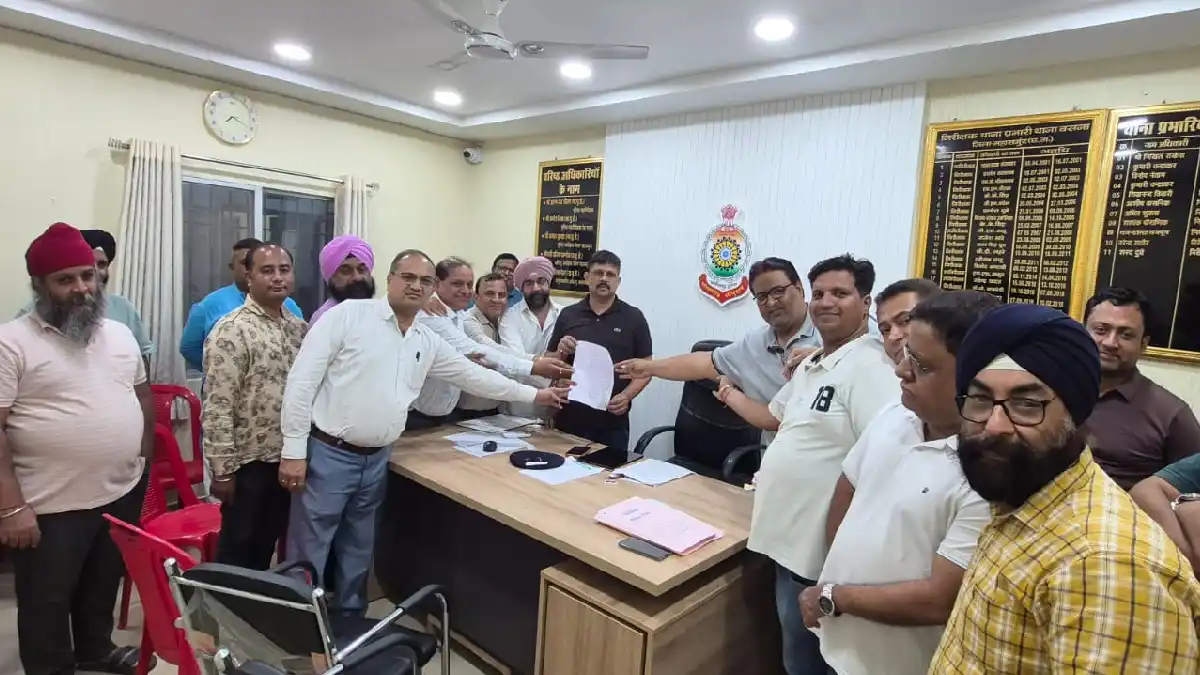 बसना : 14 नवंबर 2023 की रात  13 दुकानों के शटर टूटने के ढाई ... - CG Sandesh