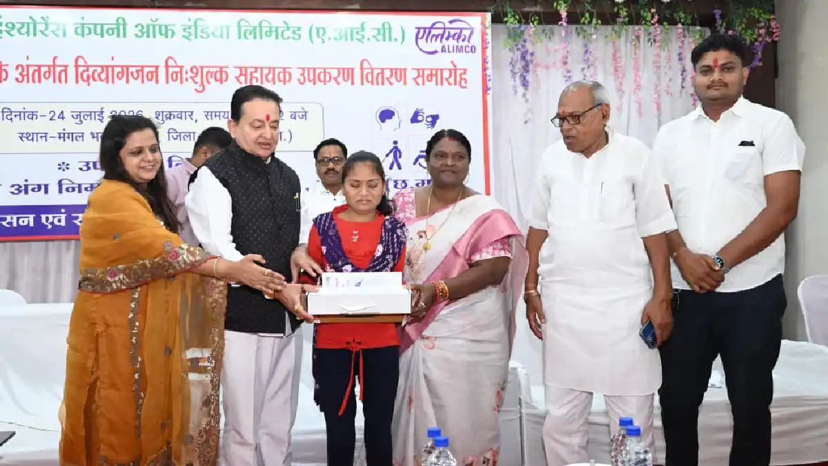 बसना में आयोजित सहायक उपकरण वितरण शिविर में पिथौरा, बसना और ... - CG Sandesh