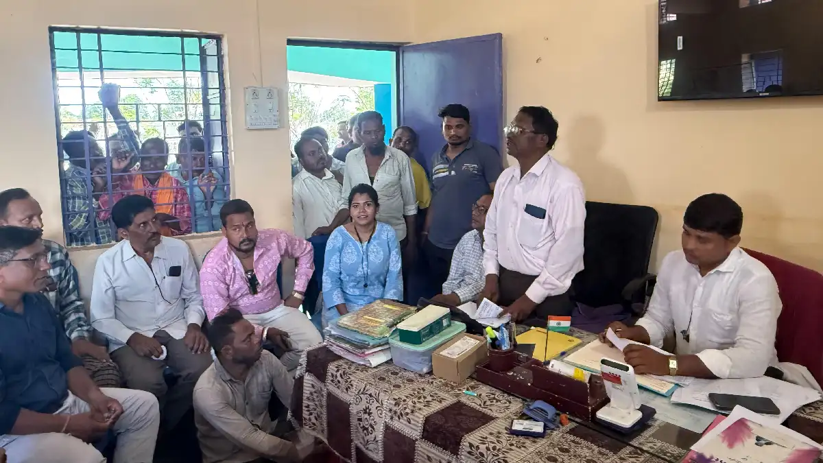 महासमुंद : ग्राम पंचायत बावनकेरा में कृषक चौपाल आयोजित - CG Sandesh