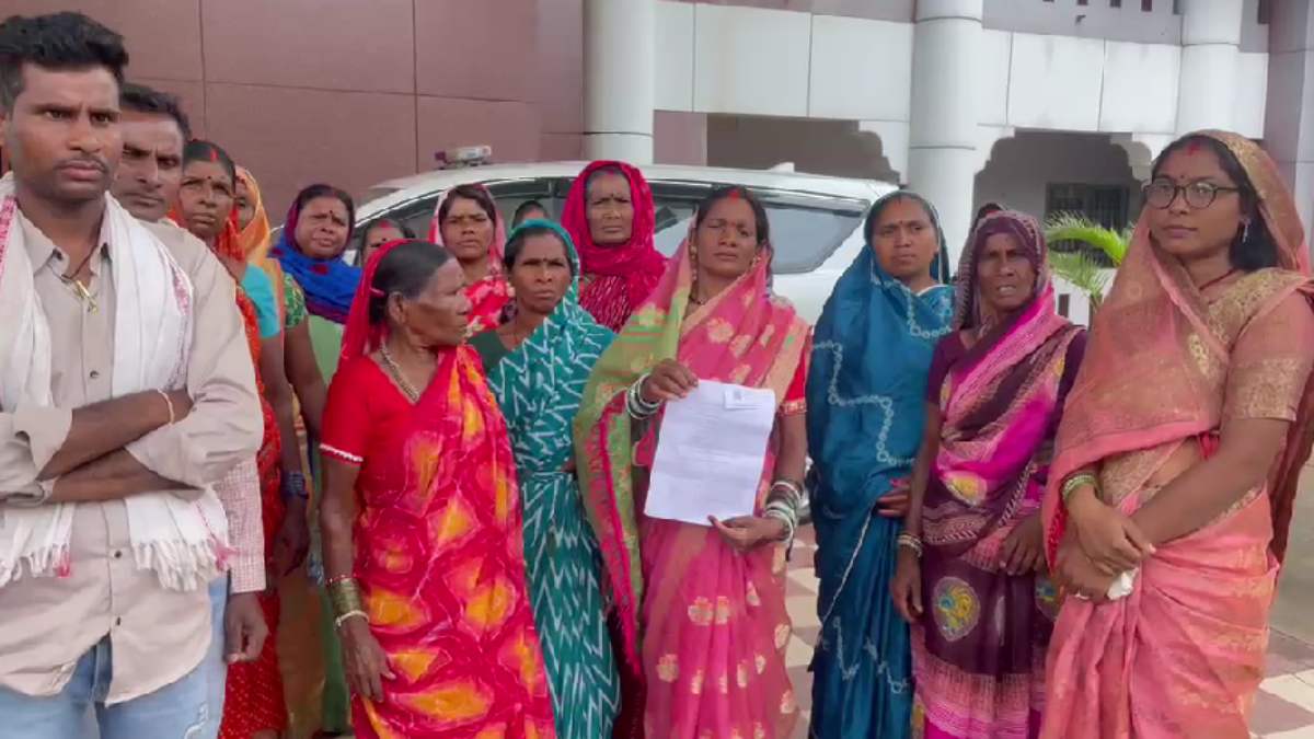 CG : खेत तक पहुंचने का रास्ता बंद, किसानों ने कलेक्टर जनदर्श... - CG Sandesh