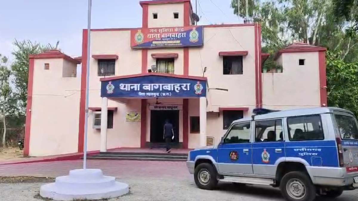 महासमुंद : महिला को ‘टोनही’ बताकर किया सामाजिक बहिष्कार, राश... - CG Sandesh