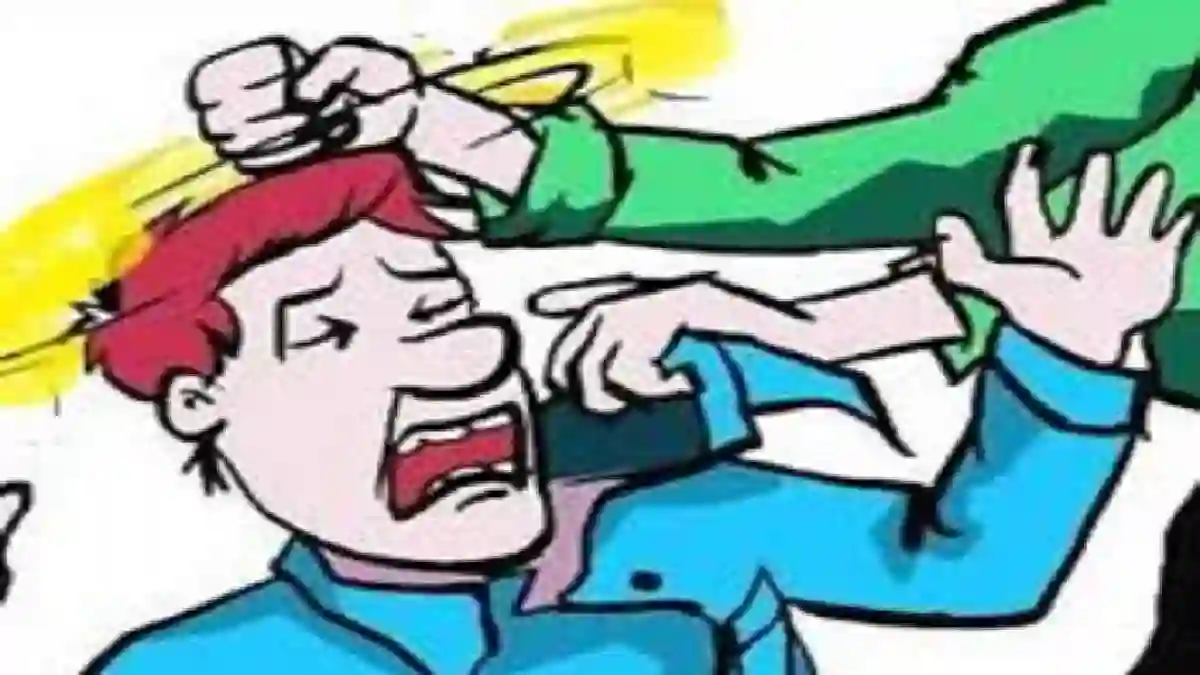 तेंदूकोना : बैल चरने की बात पर मारपीट, बाप-बेटों पर केस दर्ज