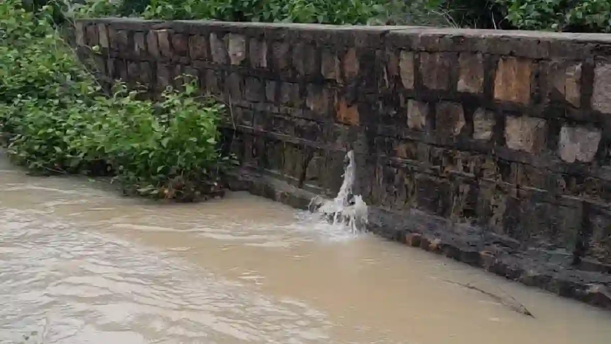 बसना: क्षतिग्रस्त नहर की शिकायत पर मिला बजट का आश्वासन, नाराज किसानों ने फिर की शिकायत
