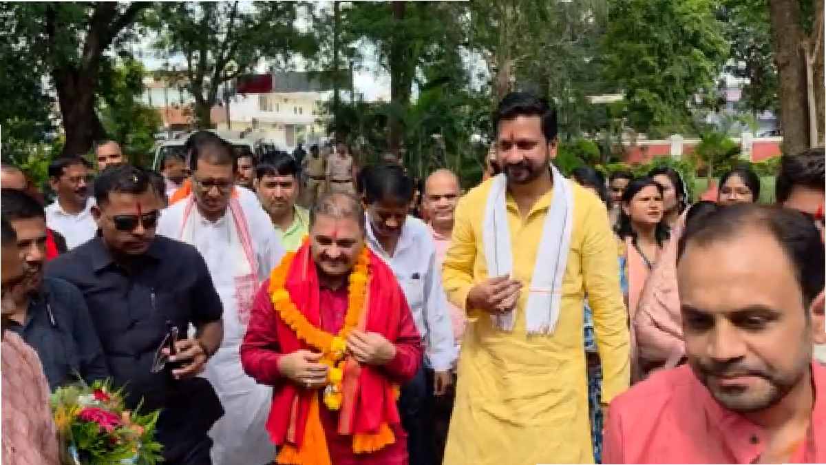 रेल परियोजना की मंजूरी के बाद पहली बार खैरागढ़ पहुंचे सांसद ... - CG Sandesh