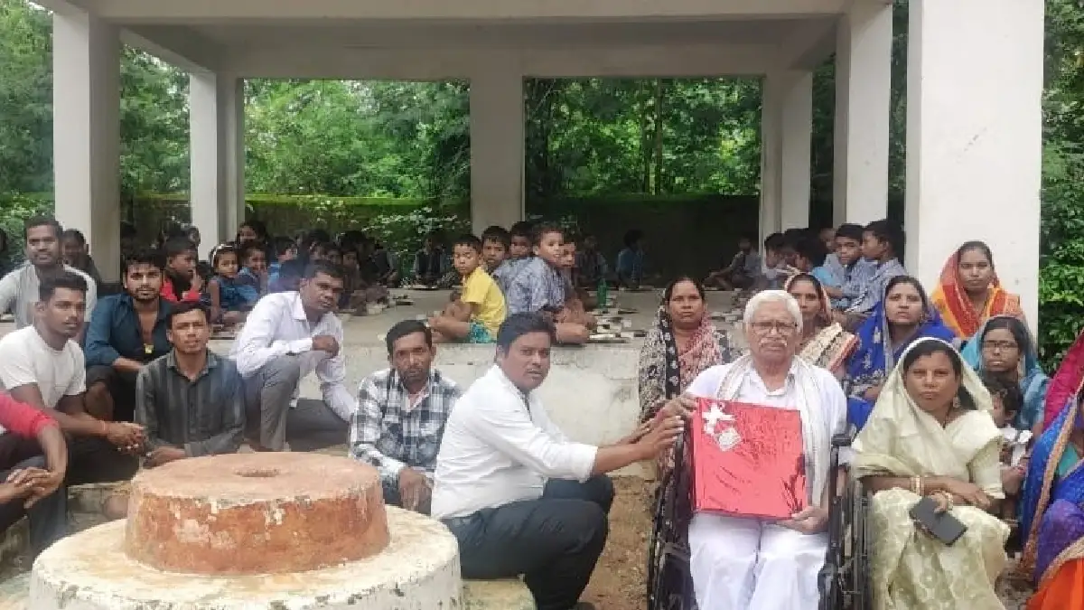 सरायपाली : शासकीय प्राथमिक शाला जटाकन्हार में सेवानिवृत्ति प... - CG Sandesh