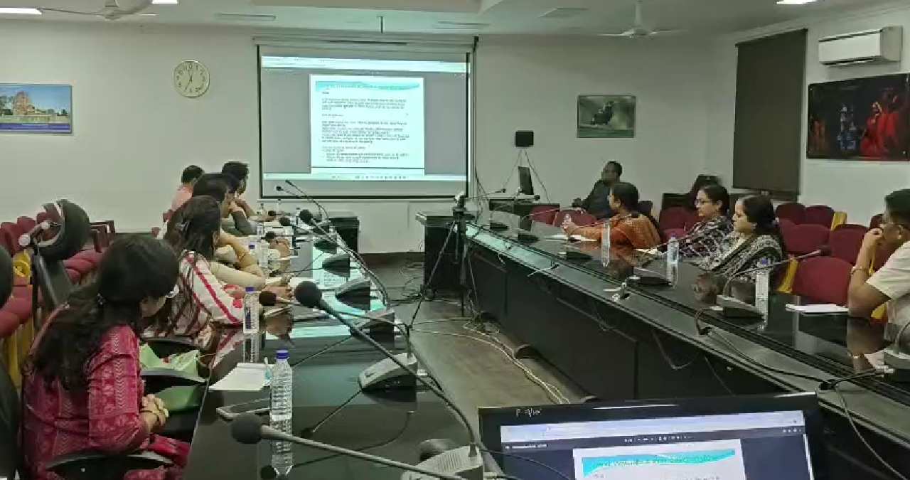 रायगढ़ में ईएलसी नोडल अधिकारियों का एक दिवसीय प्रशिक्षण, युव... - CG Sandesh