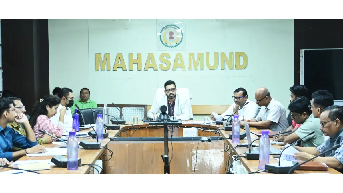 महासमुंद : सड़क मरम्मत से लेकर संस्थागत एग्रीस्टेक पंजीयन और ... - CG Sandesh
