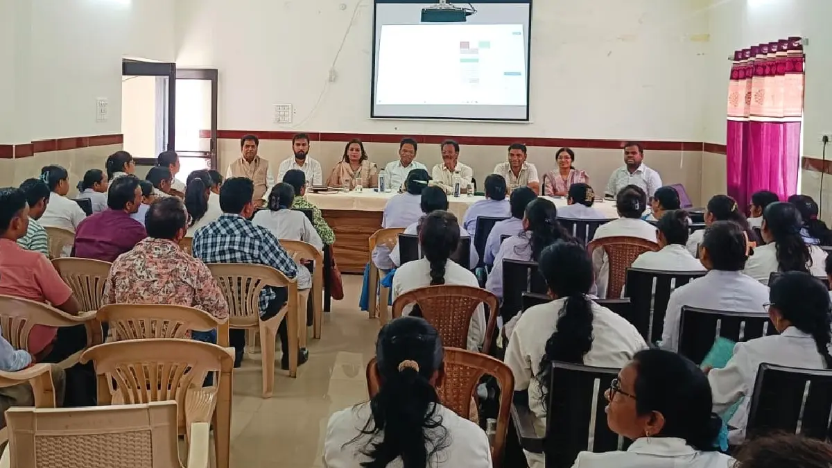 महासमुंद : मातृ एवं शिशु स्वास्थ्य सेवाओं की गुणवत्ता पर विश... - CG Sandesh