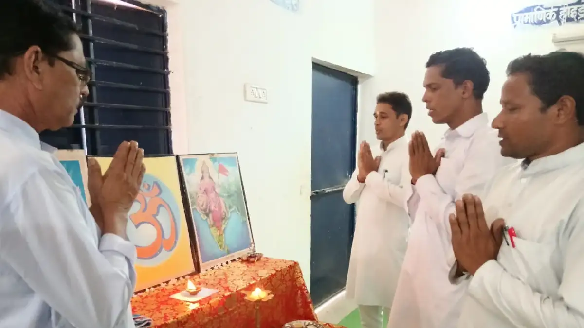 सरस्वती शिशु मंदिर बसना में तृतीय आचार्य विकास वर्ग संपन्न - CG Sandesh