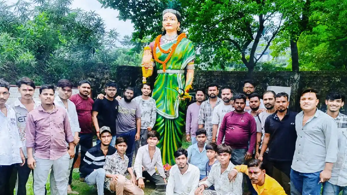 हरेली के शुभ अवसर पर छत्तीसगढ़ महतारी की प्रतिमा का विधिवत प... - CG Sandesh