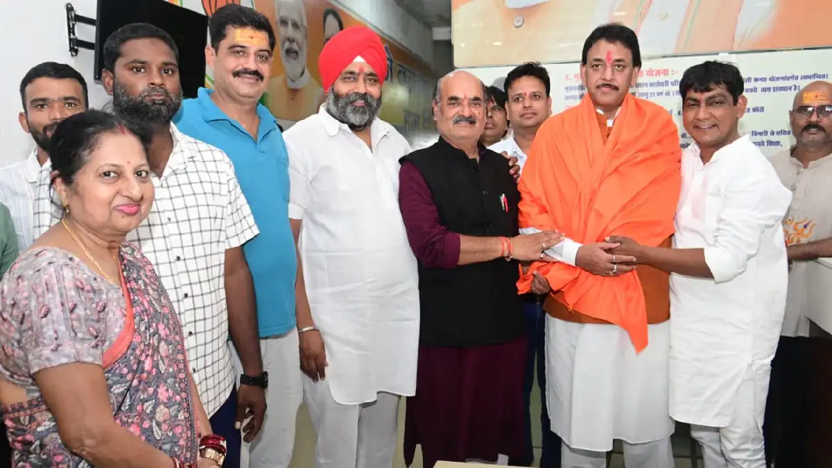 महासमुंद : श्रावण सोमवार पर रुद्राभिषेक एवं पूजा-अर्चना में ... - CG Sandesh