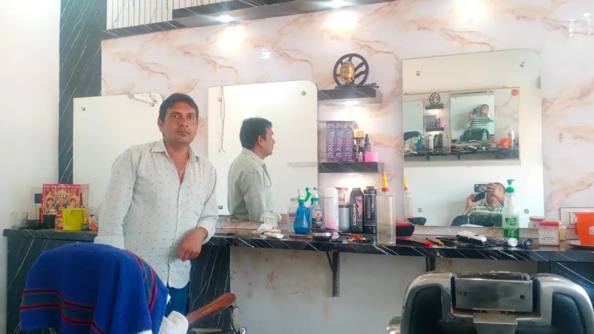महासमुंद : प्रधानमंत्री रोजगार सृजन कार्यक्रम से बदली विनोद ... - CG Sandesh