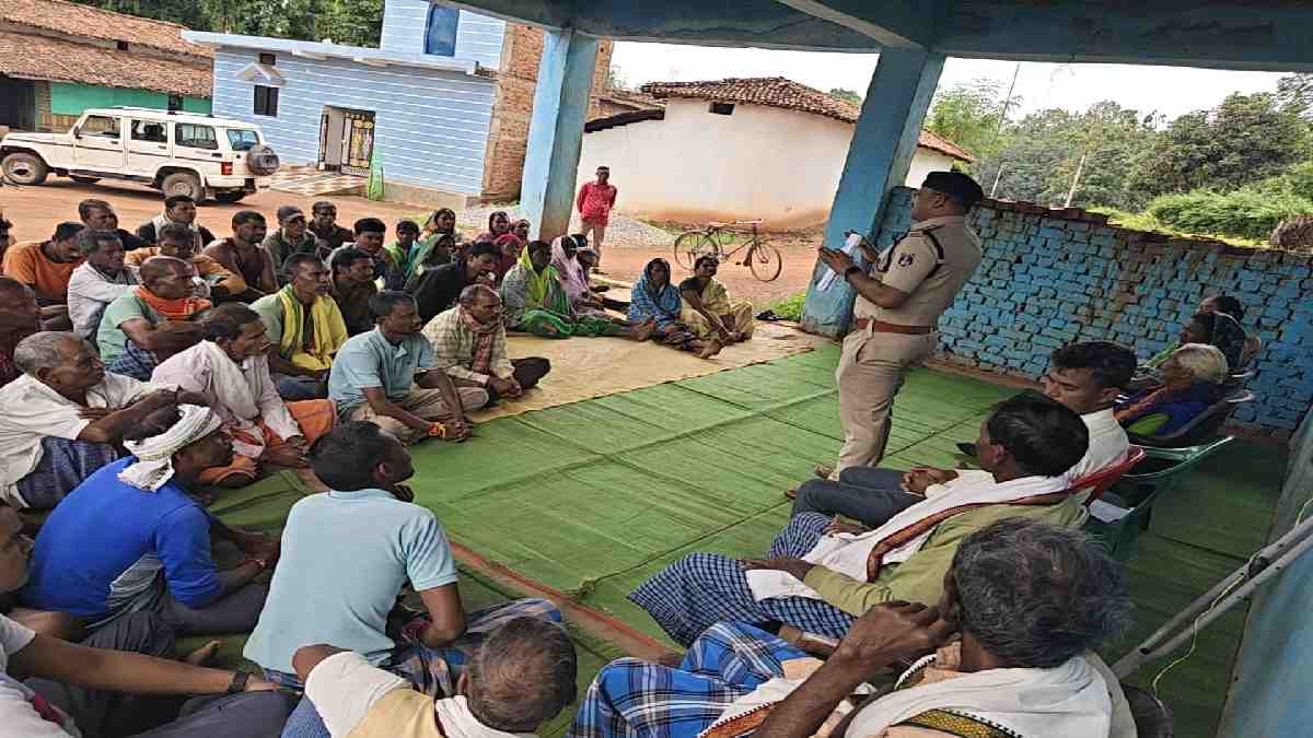 धमतरी में साइबर सुरक्षा को लेकर पुलिस का जागरूकता अभियान, बा... - CG Sandesh