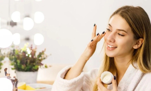 Soft Glowing Skin Home Tips: सर्दियों में चेहरा हो रहा रूखा ... - CG Sandesh