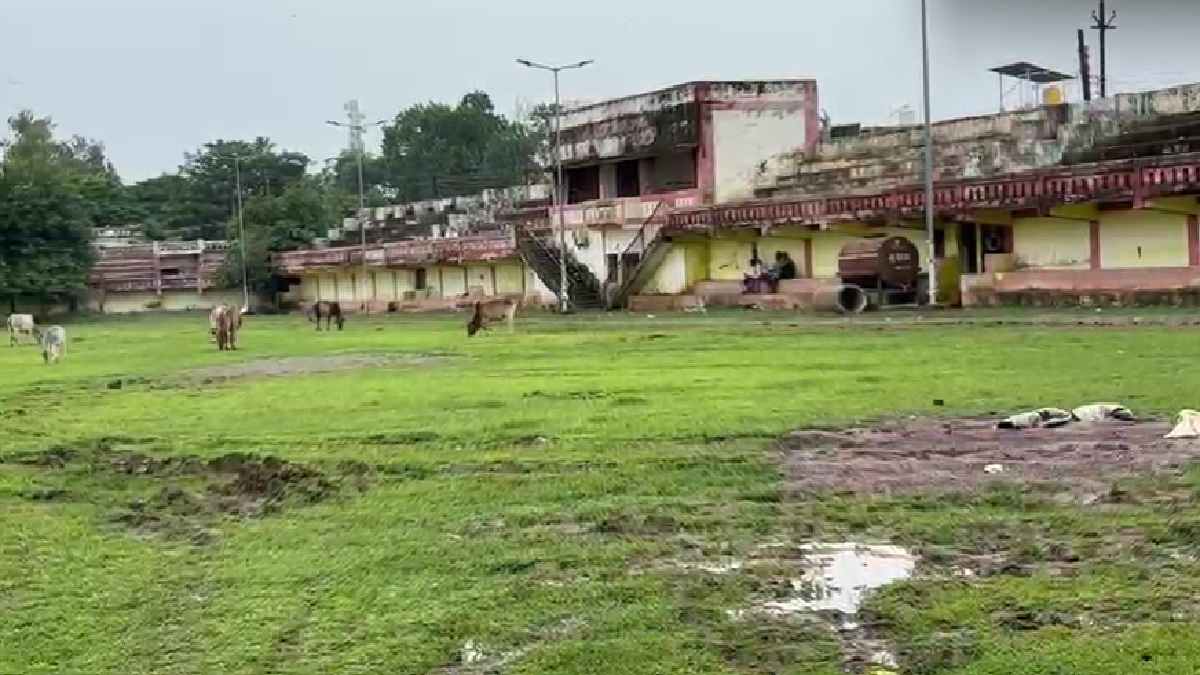 जिस मैदान ने दिए राष्ट्रीय स्तर के खिलाड़ी, आज उसी की हालत ब... - CG Sandesh